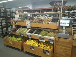 218-biocoop-chambery-faubourg-mache-magasin-alimentation-bio-raisin-fruit-saison.webp